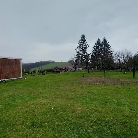 Dum Nedaleko Resovskych Vodopadu Villa Tvrdkov Eksteriør billede